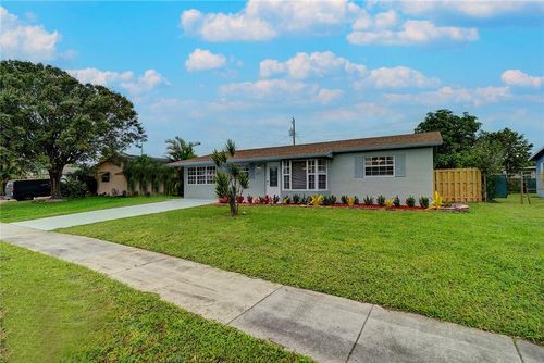 6711 Nw 8th St, Margate, FL, 33063-4455 | Card Image