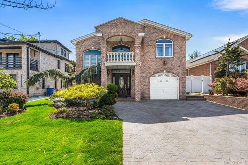 141-60 11th Ave, Whitestone, NY, 11357-2304 | Card Image