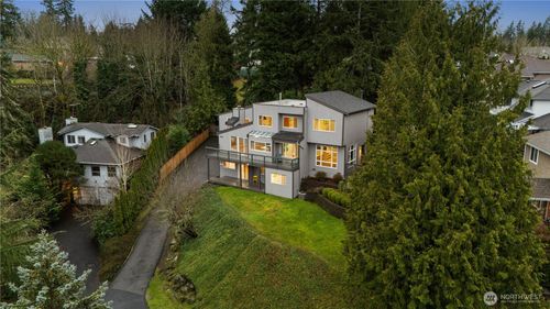 6021 158th Pl Ne, Redmond, WA, 98052-4811 | Card Image
