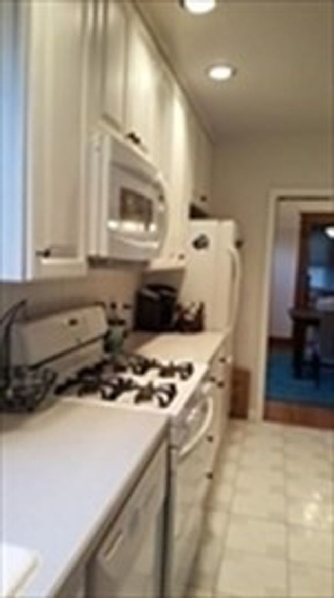 2 - 114 Lake St, Condo with 3 bedrooms, 1 bathrooms and 2 parking in Arlington MA | Image 13