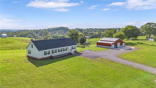 214 Mining Ridge Church Rd, Elkin, NC, 28621-8027 | Card Image