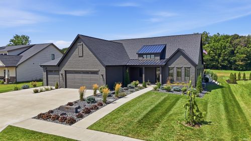 2100 Golfview Dr, Auburn, IN, 46706-0634 | Card Image