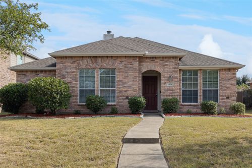 1328 Marvin Gdns, Lancaster, TX, 75134-1683 | Card Image