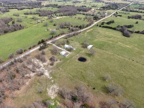 000 Farm Road 2050, Aurora, MO, 65605 | Card Image