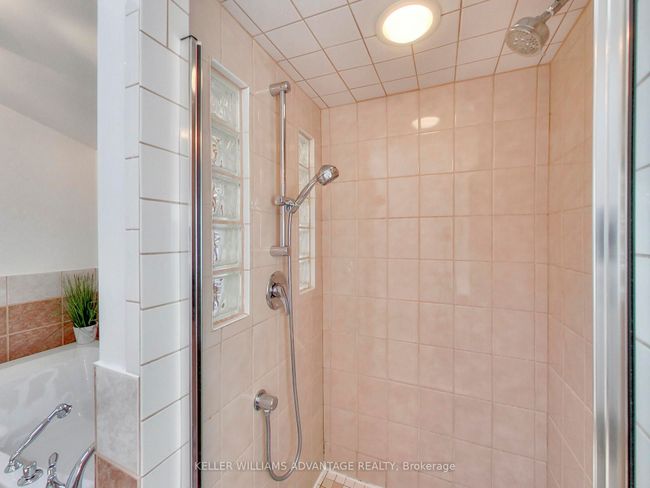 72 Beachview Cres, House other with 2 bedrooms, 1 bathrooms and 1 parking in Toronto ON | Image 31