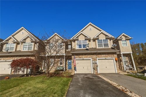 246 Maple Ct, Alburtis, PA, 18011-9596 | Card Image