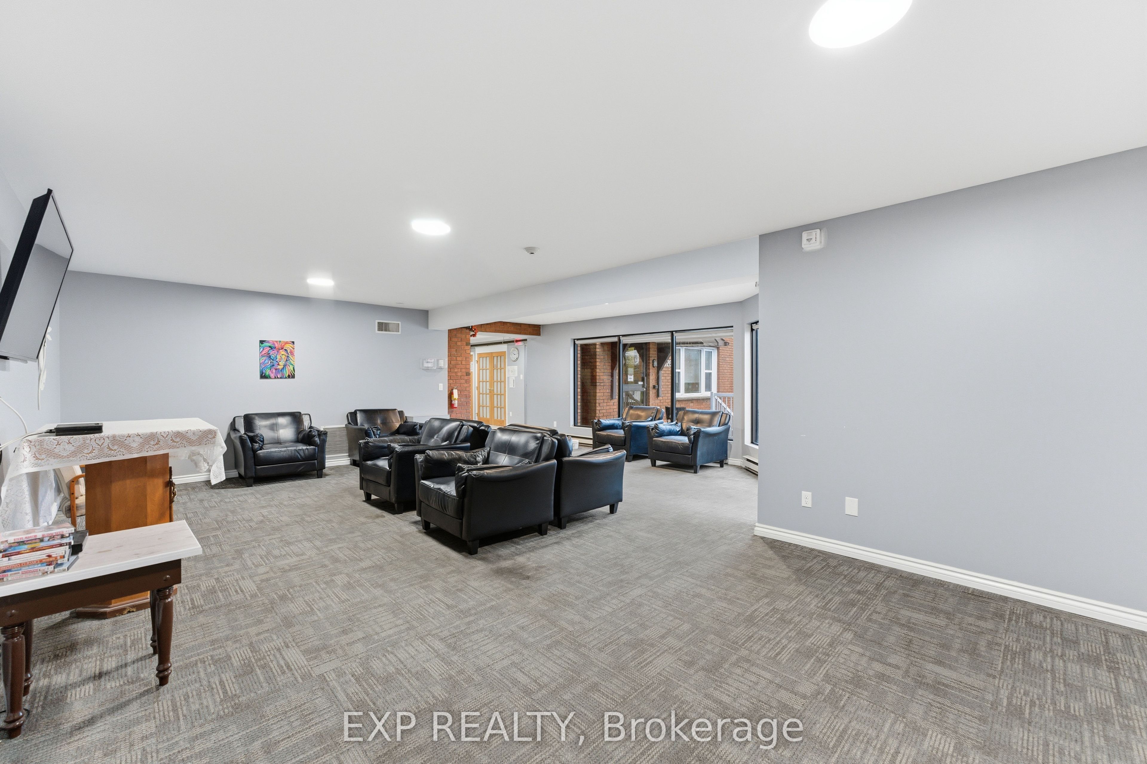 Commercial Sale in Clarence-Rockland 5