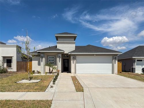 1421 W Franklin Ave, Alton, TX, 78573-1923 | Card Image