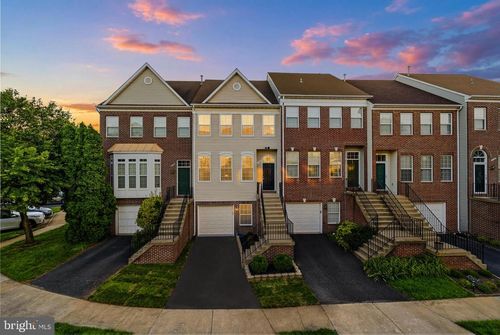 6106 Early Autumn Dr, CENTREVILLE, VA, 20120-6000 | Card Image