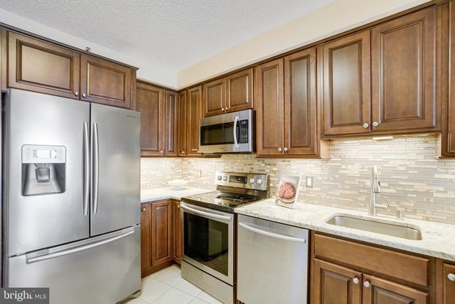 APT-1210S - 1300 Crystal Dr, Condo with 2 bedrooms, 2 bathrooms and null parking in ARLINGTON VA | Image 8