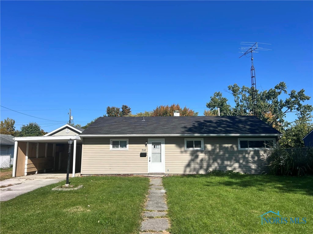 Circle Dr, Fostoria, OH 44830