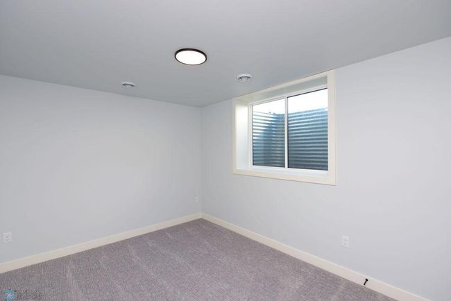 Photo of previous model | Image 45