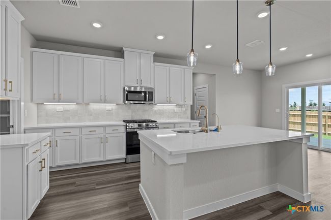 1520 Upwell Crk, House other with 3 bedrooms, 3 bathrooms and null parking in New Braunfels TX | Image 13