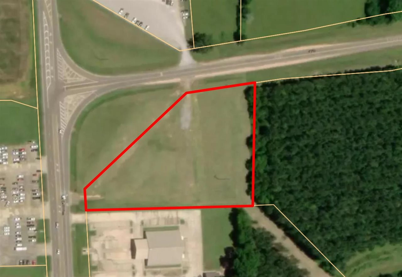 Highway 35 N, Forest, MS 39074
