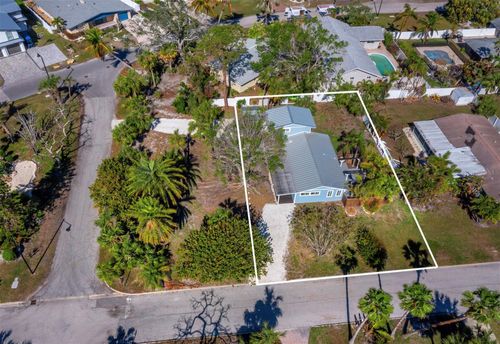 651 Fox St, LONGBOAT KEY, FL, 34228-1017 | Card Image