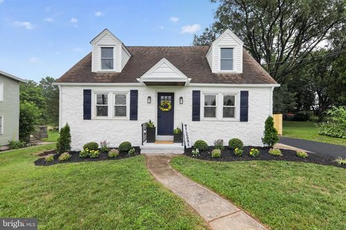 12 N Limerick Rd, ROYERSFORD, PA, 19468-1708 | Card Image