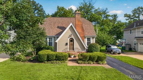 222 Central Ave, Saint Louis, MO, 63119-4011 | Card Image