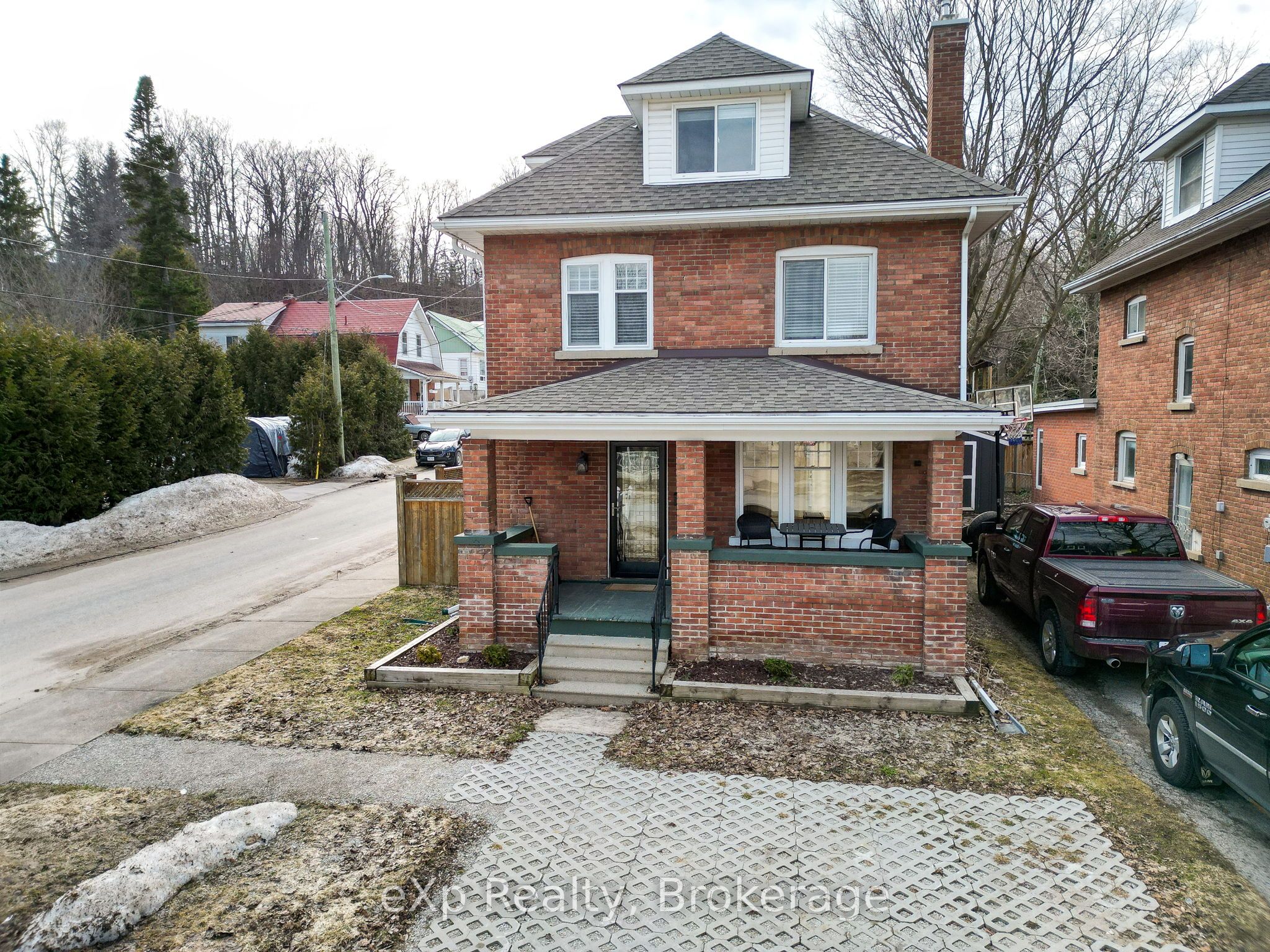 Residential in Owen Sound 2