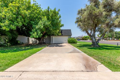 3160 E Hazelwood St, Phoenix, AZ, 85016-5067 | Card Image