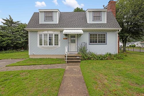 100 Oakdale Ave, Villas, NJ, 08251-1331 | Card Image