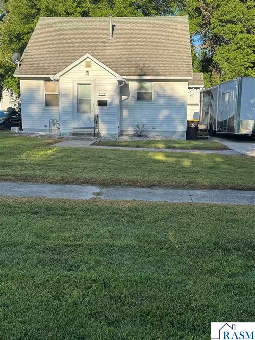 762 4th Ave Sw, Wells, MN, 56097-1406 | Card Image