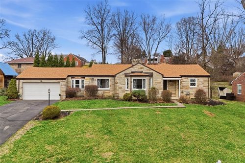 649 Rolling Green Dr, Bethel Park, PA, 15102-3760 | Card Image