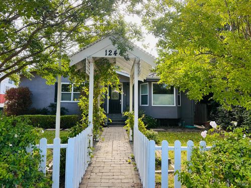 1244 East Avenue, Napa, CA, 94559 | Card Image