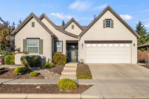 1627 Motta St, Woodland, CA, 95776-5432 | Card Image