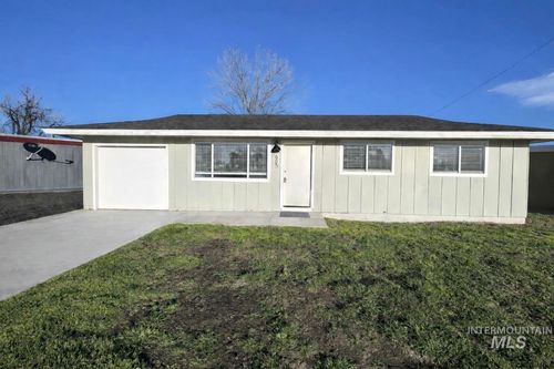 685 S 12th E, Mountain Home, ID, 83647-3524 | Card Image