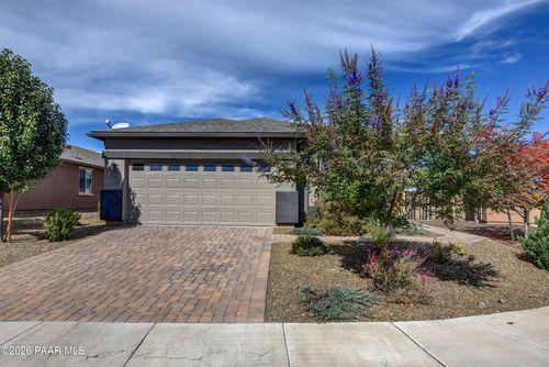 8008 N Music Mountain Lane, Prescott Valley, AZ, 86315 | Card Image