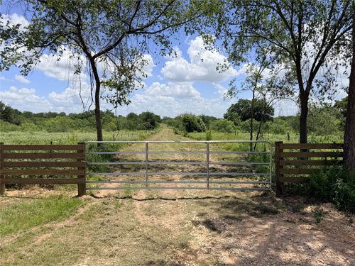 TBD Fm 86 Tract 7 Highway, Luling, TX, 78648 | Card Image
