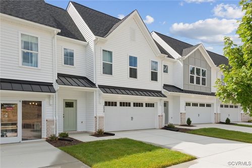 6830 Oasis Breeze Ln, Midlothian, VA, 23112 | Card Image