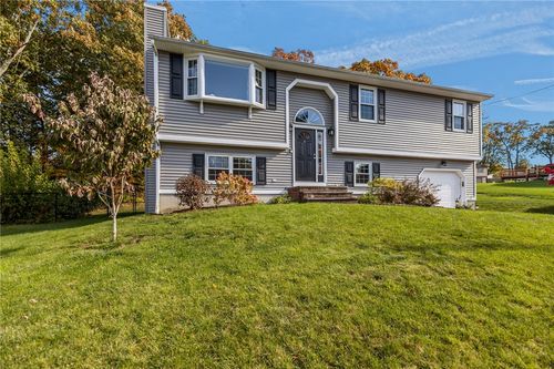 11 Chaple Dr, Cranston, RI, 02920-1003 | Card Image