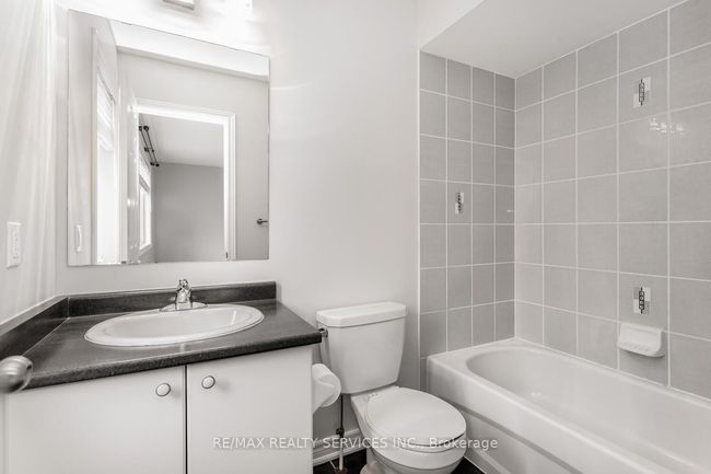 7 Mclaughlin Ave, House attached with 3 bedrooms, 3 bathrooms and 2 parking in Milton ON | Image 21