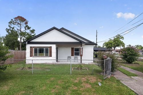 6202 Kashmere Street, Houston, TX, 77026 | Card Image