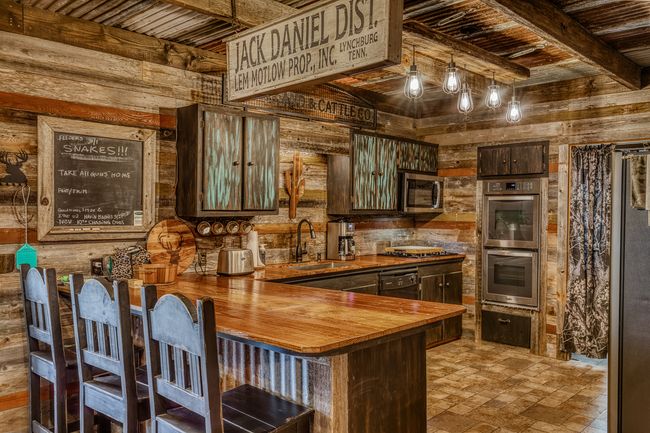 7748 Winslow Ln, Home with 2 bedrooms, 2 bathrooms and null parking in Menard TX | Image 4