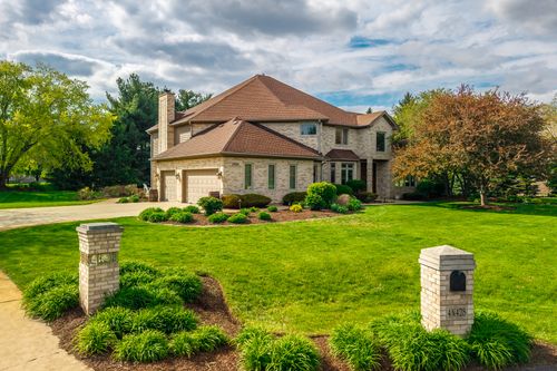 4N428 Kingswood Ct, Wayne, IL, 60184-2413 | Card Image