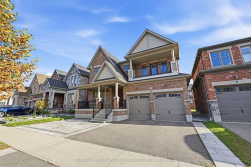17 Av Micklefield, Whitby, ON, L1P0C2 | Card Image