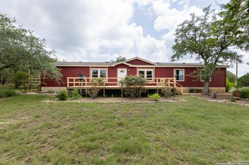 961 Brushy Creek Dr, Lakehills, TX, 78063-6467 | Card Image