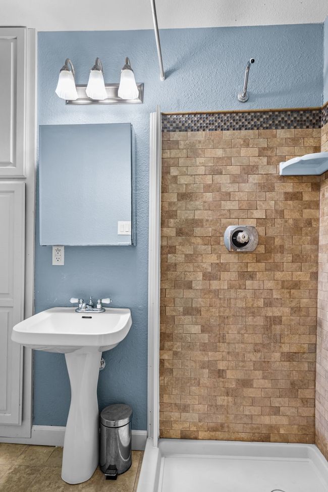 2217 Yucca Ave, House other with 2 bedrooms, 2 bathrooms and null parking in Fort Worth TX | Image 28