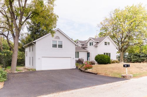 1406 Wheeler Rd, Cherry Valley, IL, 61016-9528 | Card Image