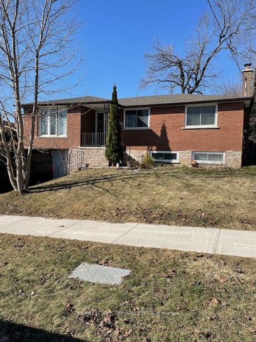 166 Collings Ave, Bradford, ON, L3Z1W1 | Card Image