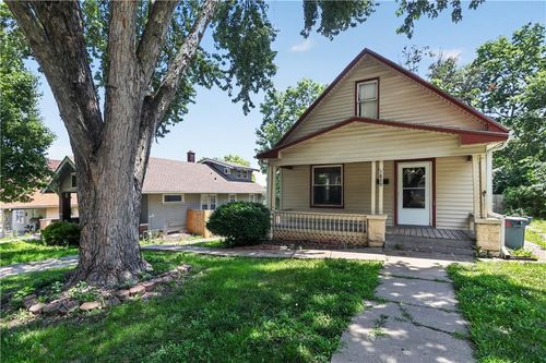 1829 Oakland Ave, Kansas City, KS, 66102-2655 | Card Image
