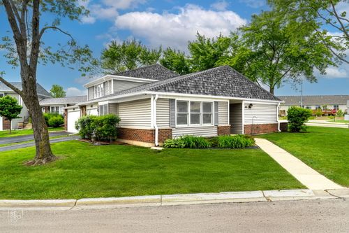 401 Monet Cir, Bolingbrook, IL, 60440-2045 | Card Image