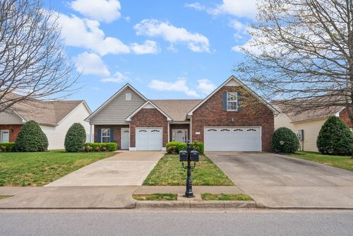 3737 Meadow Ridge Ln, Clarksville, TN, 37040-5495 | Card Image