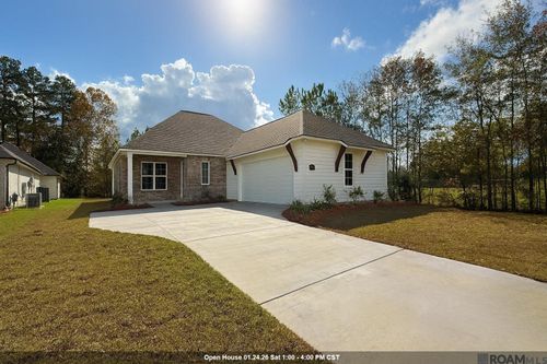 18014 Sunfield Dr, Greenwell Springs, LA, 70739-4308 | Card Image
