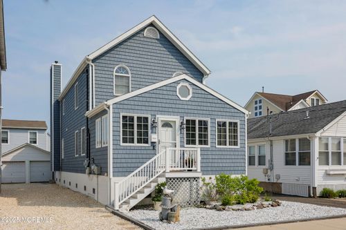 3 Watson Pl, Manasquan, NJ, 08736-3826 | Card Image