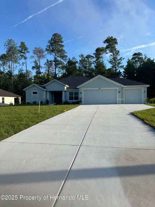 50 Village Center Dr, Homosassa, FL, 34446-5615 | Card Image