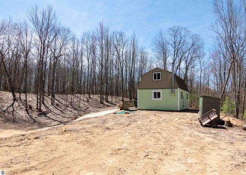 00 S 47 3/4 Rd, Cadillac, MI, 49601 | Card Image