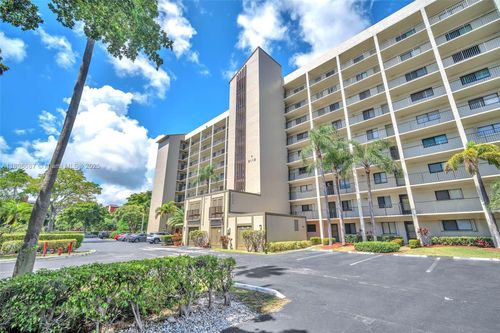 apt-802-2112 S Cypress Bend Dr, Pompano Beach, FL, 33069-4454 | Card Image